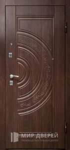 Входная дверь с МДФ накладкой в коттедж №74 - фото вид снаружи