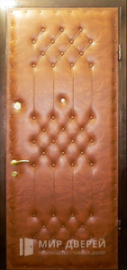 Железная дверь с винилискожей №18 - фото вид снаружи